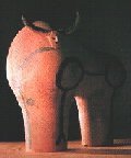 Toro formado por elemntos torneados y ensamblados.Museo Picasso.Antibes.[Francia]
